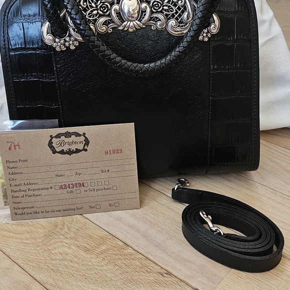 Brand New Brighton Shoulder Bag Black Leather, Gorgeous Silver Tone Accents - Picture 4 of 16
